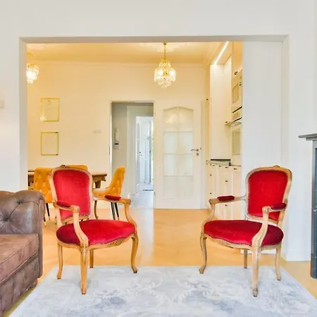 Diplomatic Haven By Lmg Apartament